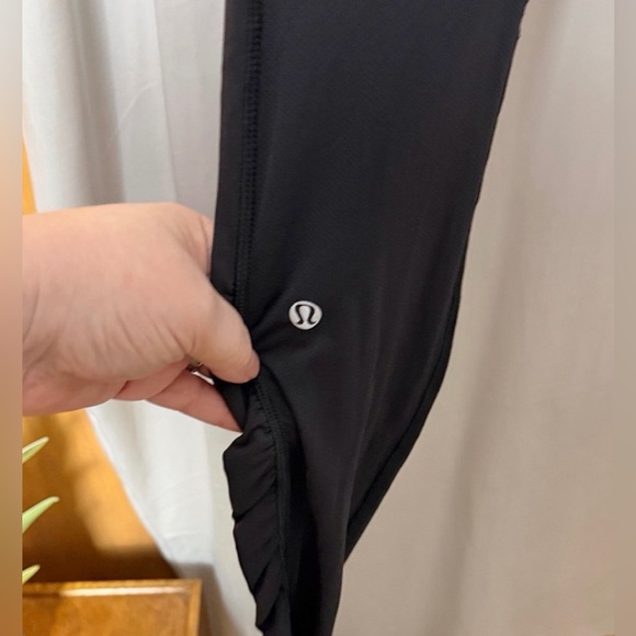 Lululemon Black Speed Tight *Cozy Size 8 - Picture 10 of 12